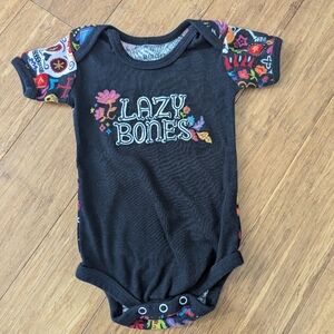 Little Blue House, Shirt Sleeve One Piece Baby Bodysuit, Unique Pattern